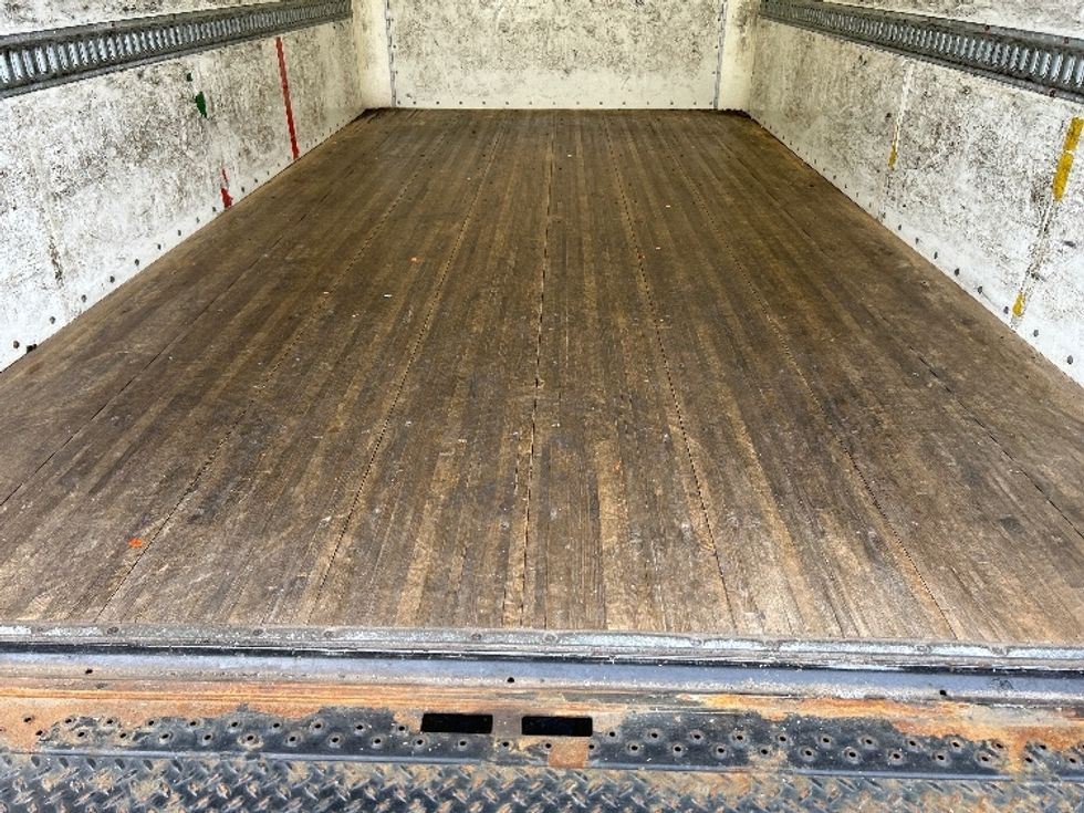 Light Duty Box Truck-Light and Medium Duty Trucks-Isuzu-2020-NPR-Essex-MD-267,055\n\t\tmiles-$ 21,250 - Image 10