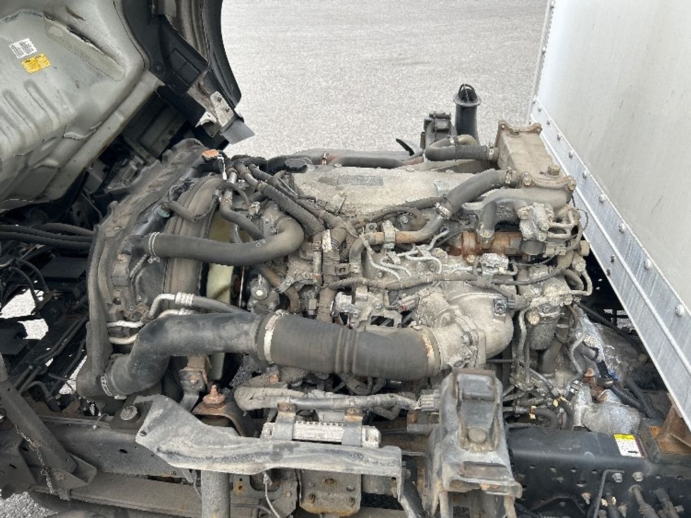 Light Duty Box Truck-Light and Medium Duty Trucks-Isuzu-2020-NPR-Essex-MD-267,055\n\t\tmiles-$ 21,250 - Image 23