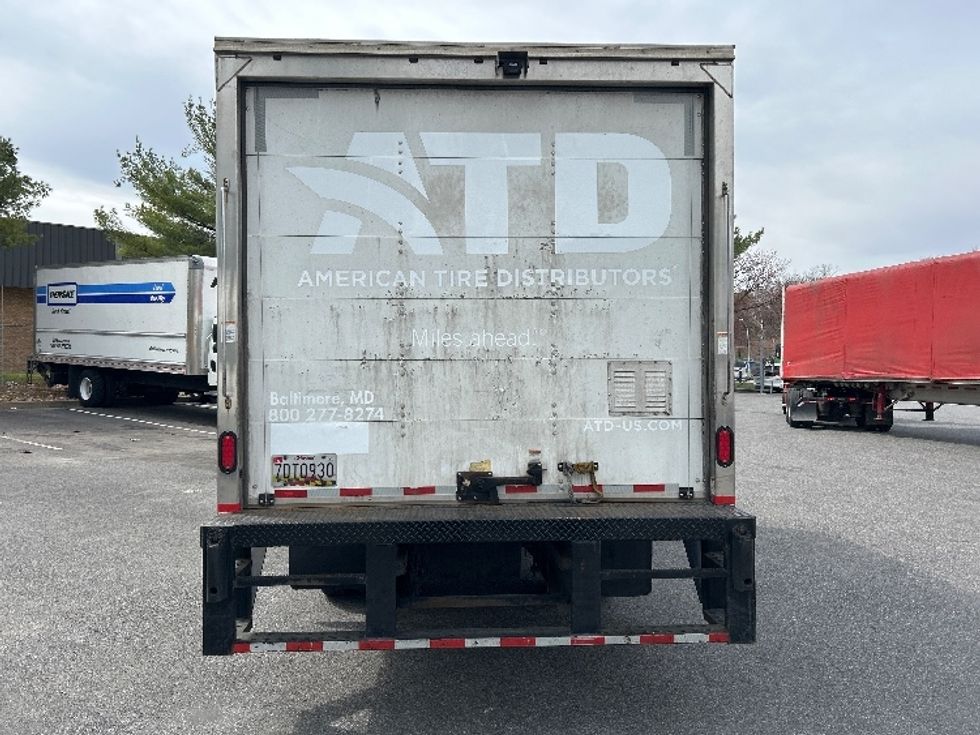 Light Duty Box Truck-Light and Medium Duty Trucks-Isuzu-2020-NPR-Essex-MD-267,055\n\t\tmiles-$ 21,250 - Image 7