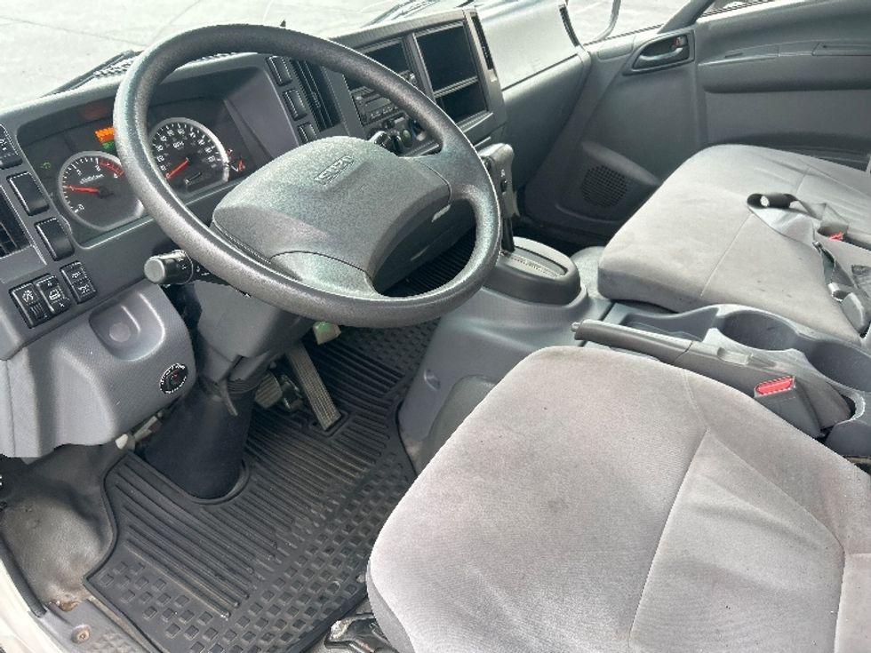 Light Duty Box Truck-Light and Medium Duty Trucks-Isuzu-2020-NPR-Forest Park-GA-89,880\n\t\tmiles-$ 43,000 - Image 17