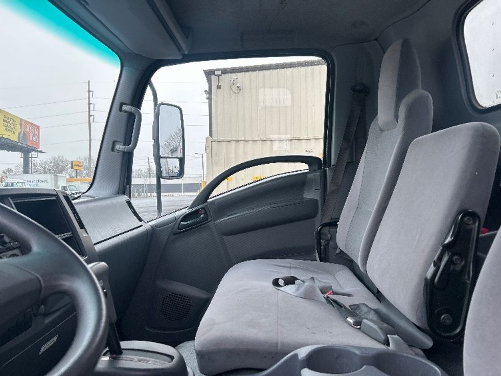 Light Duty Box Truck-Light and Medium Duty Trucks-Isuzu-2020-NPR-Forest Park-GA-89,880\n\t\tmiles-$ 43,000 - Image 19