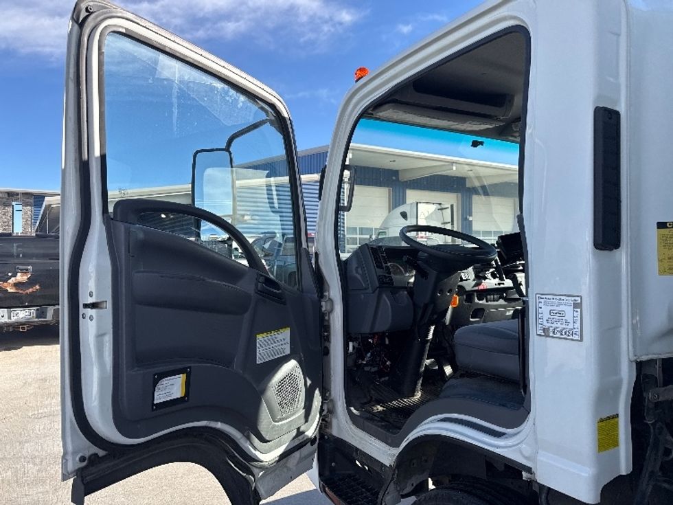 Light Duty Box Truck-Light and Medium Duty Trucks-Isuzu-2020-NPR-Greeley-CO-19,243\n\t\tmiles-$ 50,500 - Image 16