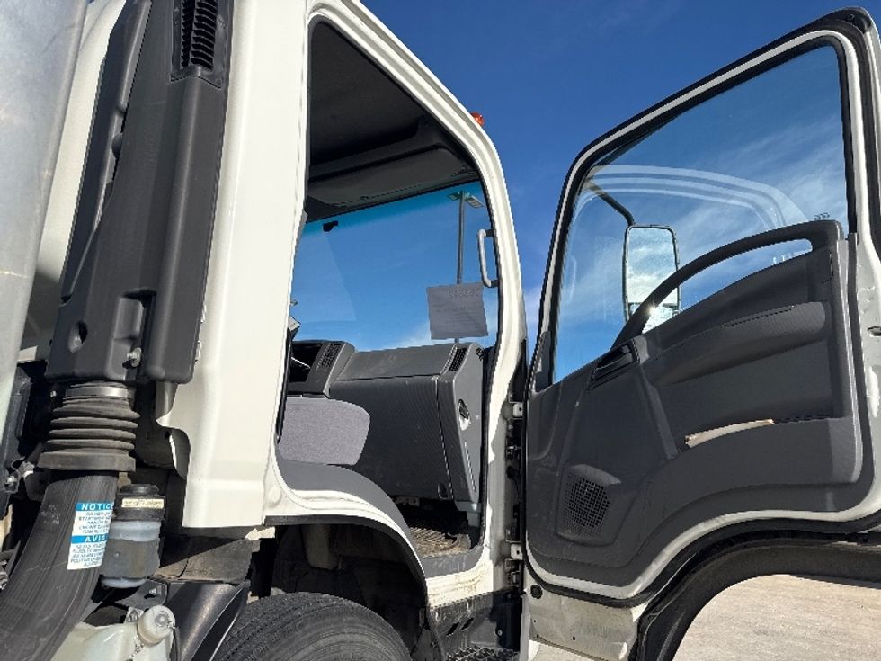 Light Duty Box Truck-Light and Medium Duty Trucks-Isuzu-2020-NPR-Greeley-CO-19,243\n\t\tmiles-$ 50,500 - Image 20