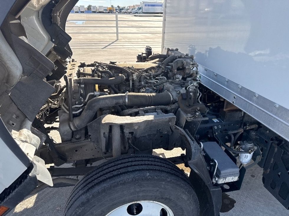 Light Duty Box Truck-Light and Medium Duty Trucks-Isuzu-2020-NPR-Greeley-CO-19,243\n\t\tmiles-$ 50,500 - Image 24