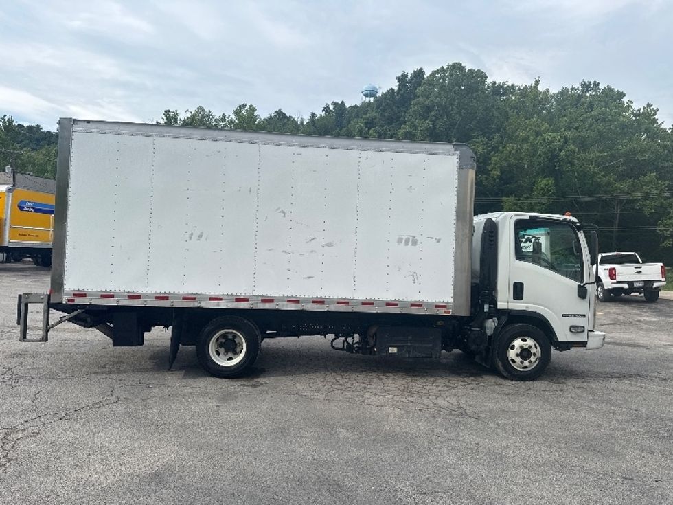 Light Duty Box Truck-Light and Medium Duty Trucks-Isuzu-2020-NPR-Huntington-WV-87,126\n\t\tmiles-$ 41,000 - Image 15