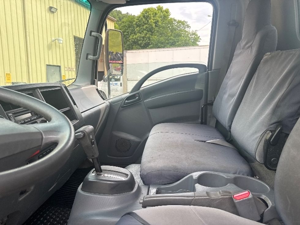 Light Duty Box Truck-Light and Medium Duty Trucks-Isuzu-2020-NPR-Huntington-WV-87,126\n\t\tmiles-$ 41,000 - Image 19