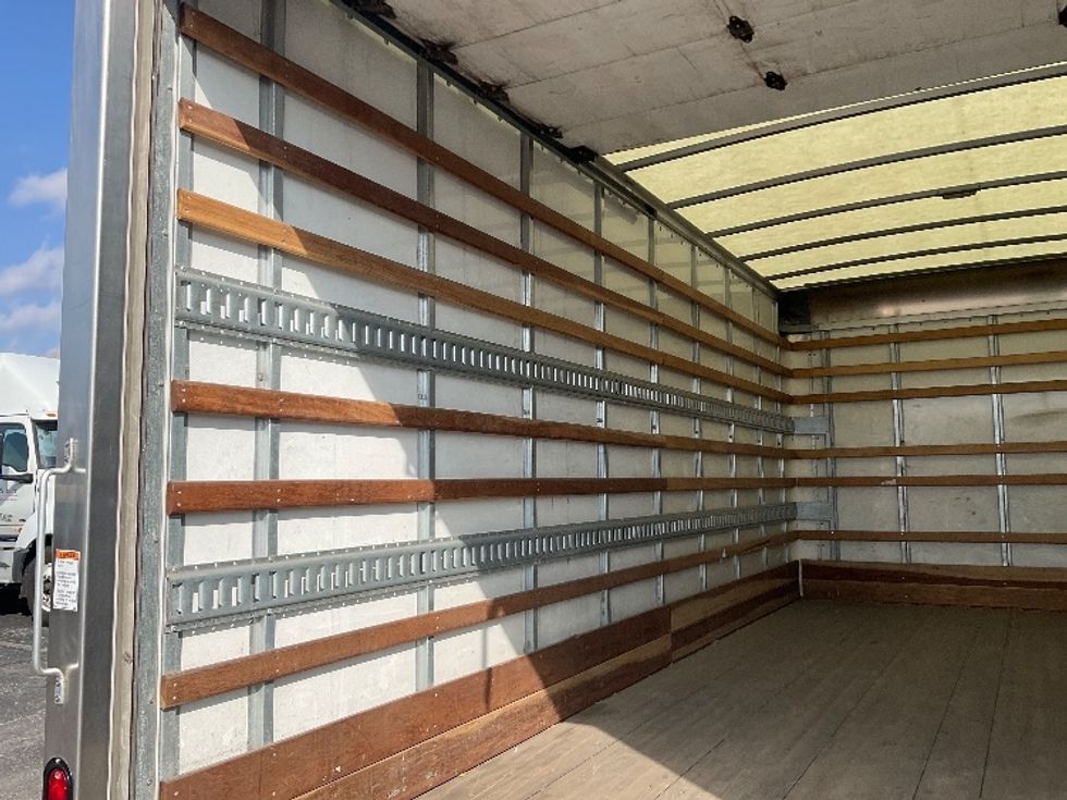 Light Duty Box Truck-Light and Medium Duty Trucks-Isuzu-2020-NPR-Kansas City-MO-114,478\n\t\tmiles-$ 40,250 - Image 11