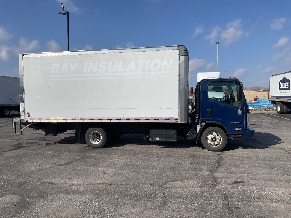 Light Duty Box Truck-Light and Medium Duty Trucks-Isuzu-2020-NPR-Kansas City-MO-114,478\n\t\tmiles-$ 40,250 - Image 15