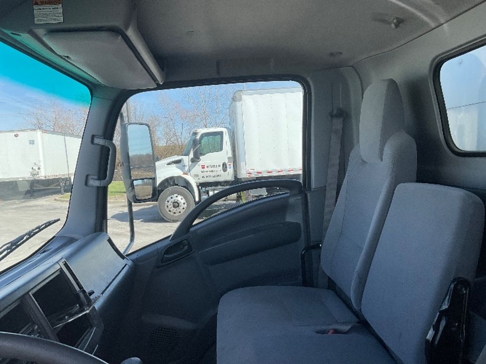 Light Duty Box Truck-Light and Medium Duty Trucks-Isuzu-2020-NPR-Kansas City-MO-114,478\n\t\tmiles-$ 40,250 - Image 19