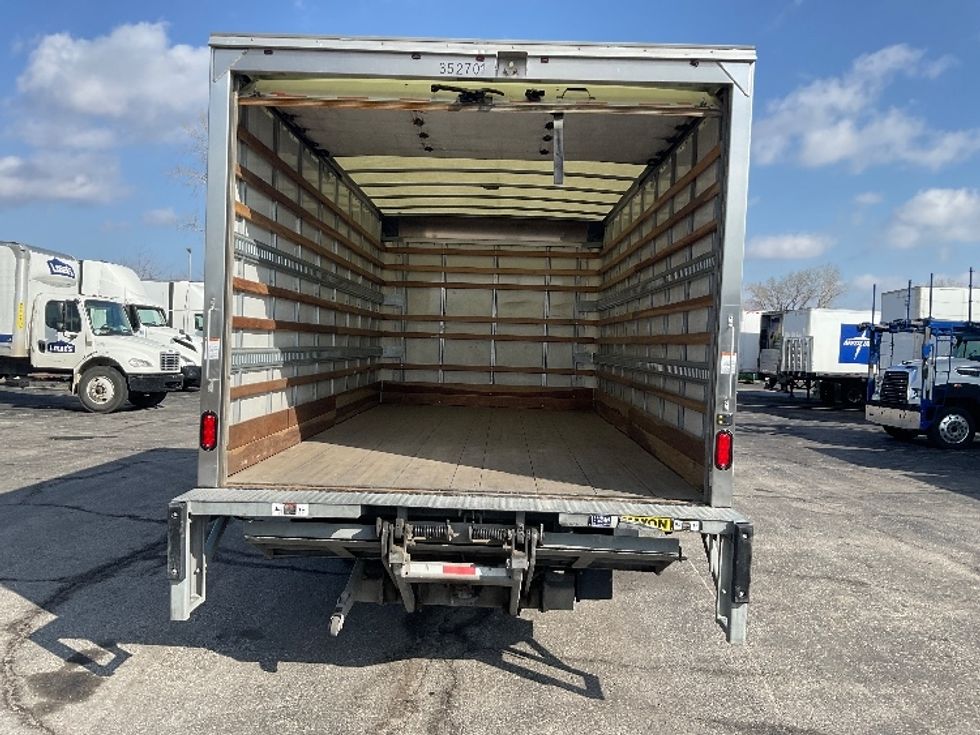 Light Duty Box Truck-Light and Medium Duty Trucks-Isuzu-2020-NPR-Kansas City-MO-114,478\n\t\tmiles-$ 40,250 - Image 8