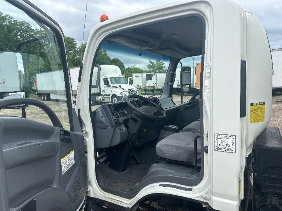 Light Duty Box Truck-Light and Medium Duty Trucks-Isuzu-2020-NPR-La Porte-IN-153,167\n\t\tmiles-$ 34,000 - Image 16