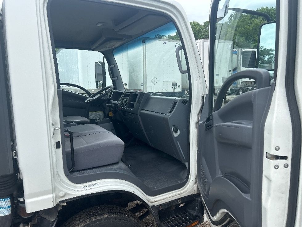 Light Duty Box Truck-Light and Medium Duty Trucks-Isuzu-2020-NPR-La Porte-IN-153,167\n\t\tmiles-$ 34,000 - Image 20