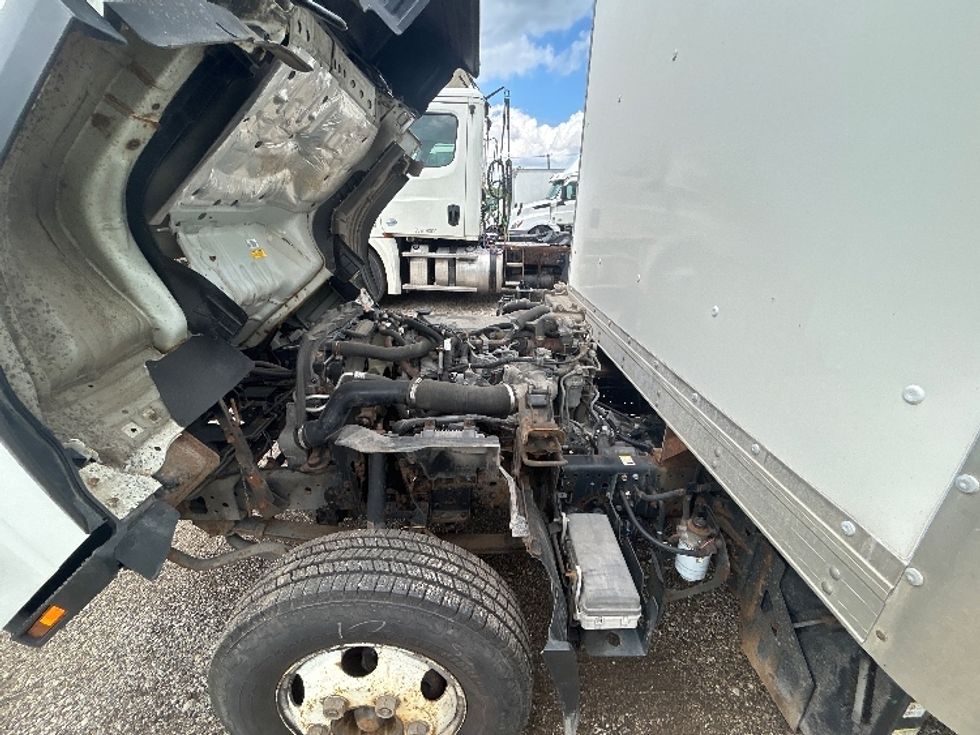 Light Duty Box Truck-Light and Medium Duty Trucks-Isuzu-2020-NPR-La Porte-IN-153,167\n\t\tmiles-$ 34,000 - Image 23