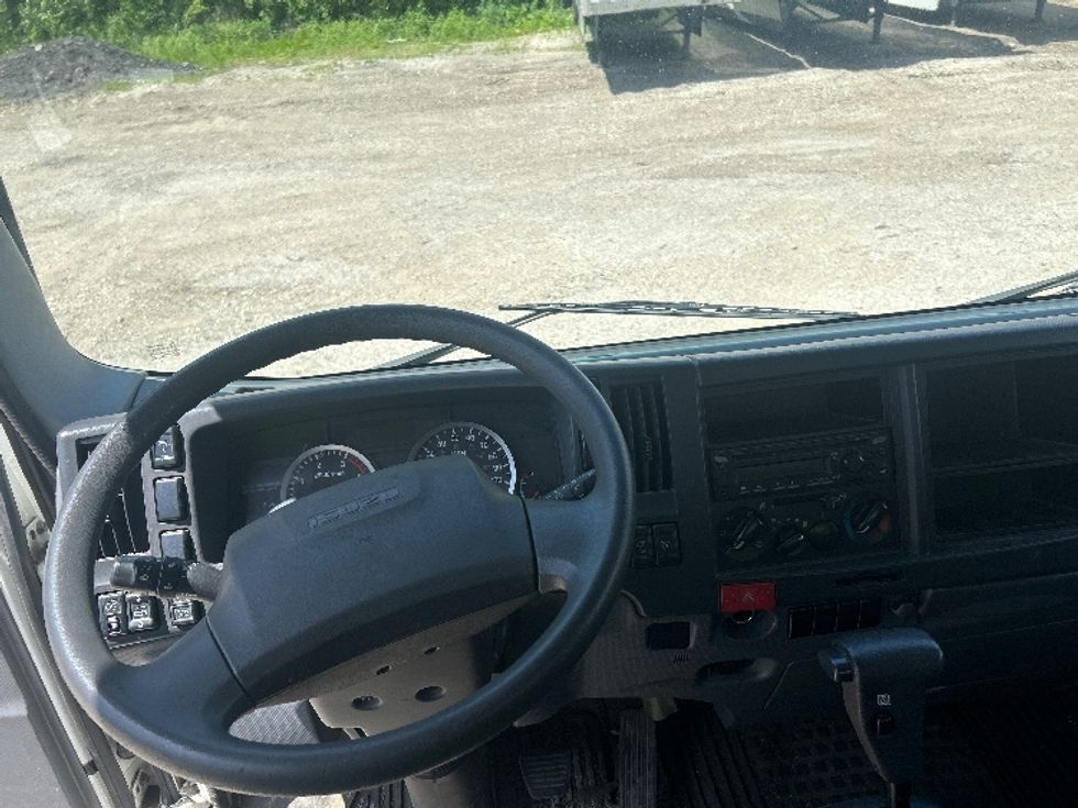Light Duty Box Truck-Light and Medium Duty Trucks-Isuzu-2020-NPR-La Porte-IN-154,888\n\t\tmiles-$ 33,500 - Image 18