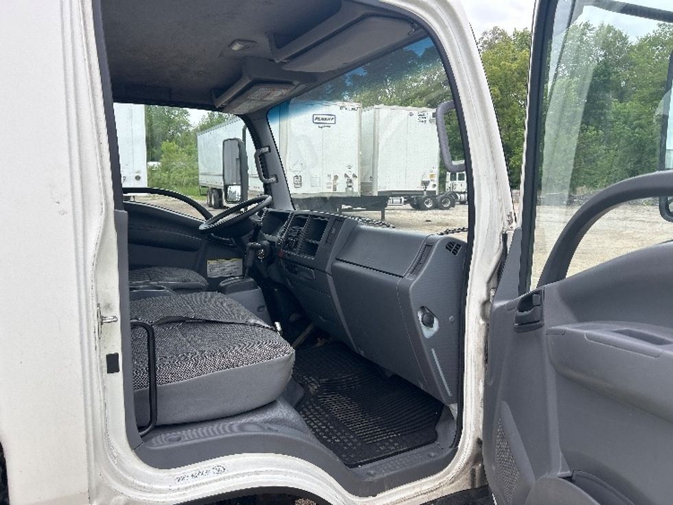 Light Duty Box Truck-Light and Medium Duty Trucks-Isuzu-2020-NPR-La Porte-IN-182,035\n\t\tmiles-$ 27,250 - Image 20