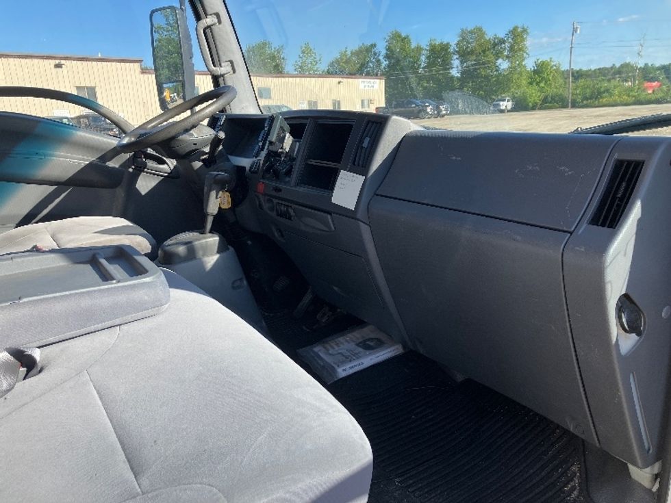 Light Duty Box Truck-Light and Medium Duty Trucks-Isuzu-2020-NPR-Londonderry-NH-137,890\n\t\tmiles-$ 27,000 - Image 10