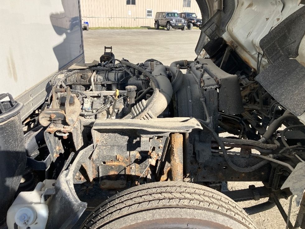 Light Duty Box Truck-Light and Medium Duty Trucks-Isuzu-2020-NPR-Londonderry-NH-137,890\n\t\tmiles-$ 27,000 - Image 21