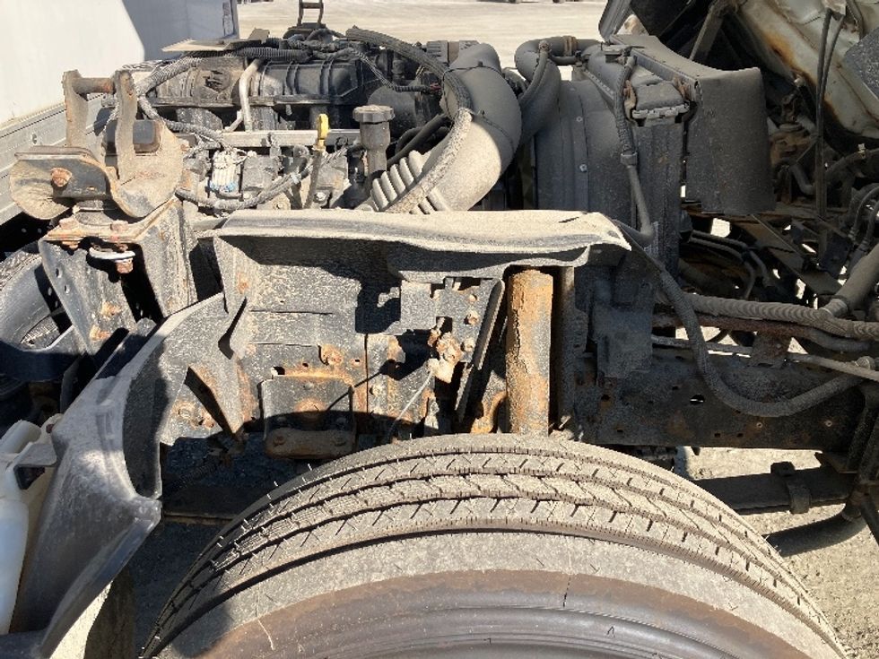 Light Duty Box Truck-Light and Medium Duty Trucks-Isuzu-2020-NPR-Londonderry-NH-137,890\n\t\tmiles-$ 27,000 - Image 22