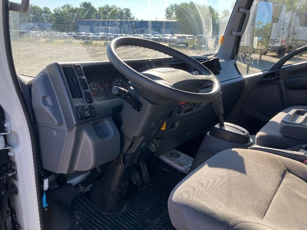 Light Duty Box Truck-Light and Medium Duty Trucks-Isuzu-2020-NPR-Londonderry-NH-137,890\n\t\tmiles-$ 27,000 - Image 9