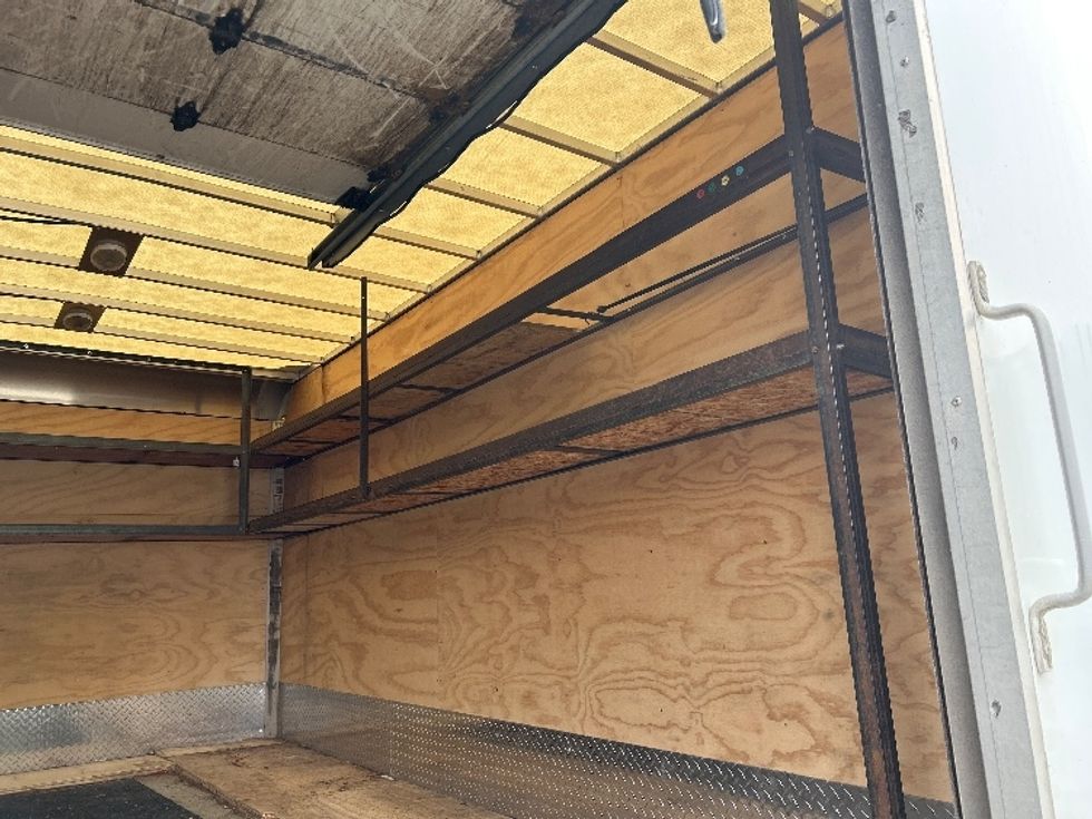 Light Duty Box Truck-Light and Medium Duty Trucks-Isuzu-2020-NPR-Londonderry-NH-175,291\n\t\tmiles-$ 23,750 - Image 11