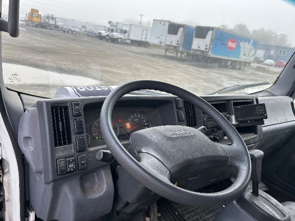 Light Duty Box Truck-Light and Medium Duty Trucks-Isuzu-2020-NPR-Londonderry-NH-175,291\n\t\tmiles-$ 23,750 - Image 17