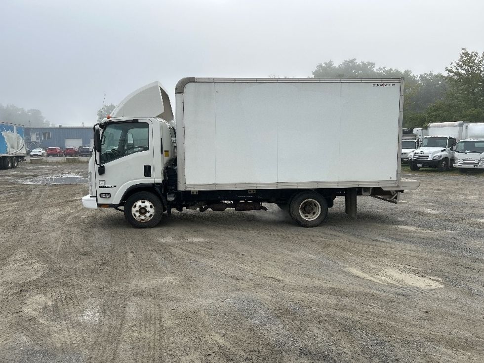 Light Duty Box Truck-Light and Medium Duty Trucks-Isuzu-2020-NPR-Londonderry-NH-175,291\n\t\tmiles-$ 23,750 - Image 4