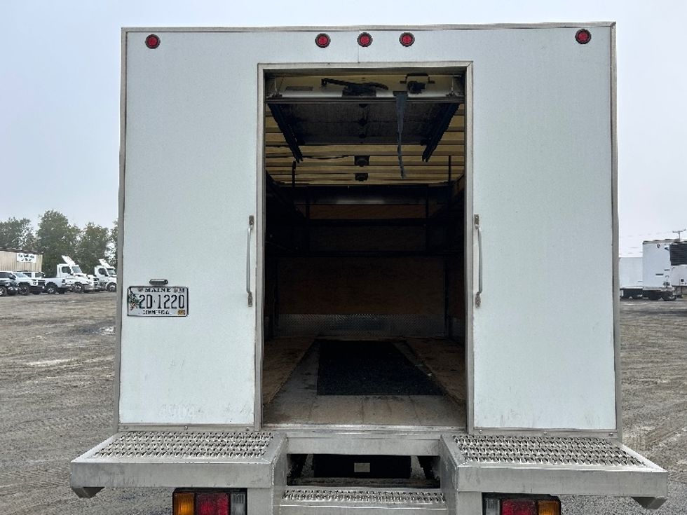 Light Duty Box Truck-Light and Medium Duty Trucks-Isuzu-2020-NPR-Londonderry-NH-175,291\n\t\tmiles-$ 23,750 - Image 8