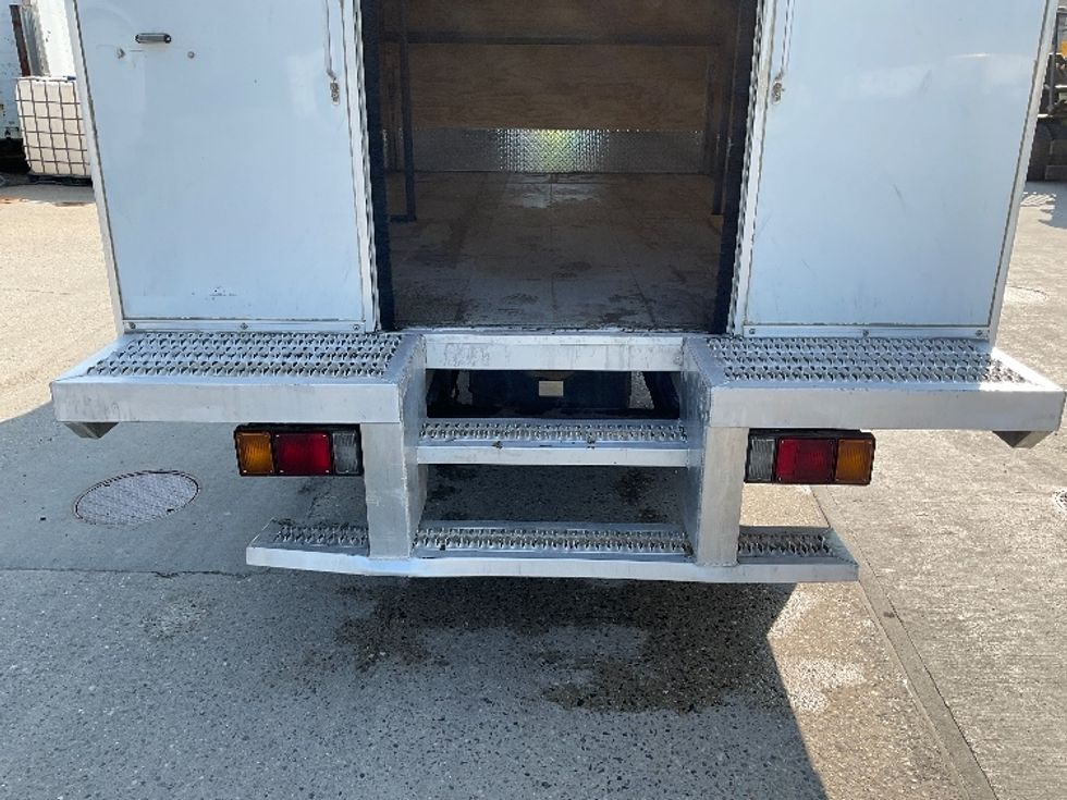 Light Duty Box Truck-Light and Medium Duty Trucks-Isuzu-2020-NPR-Londonderry-NH-192,853\n\t\tmiles-$ 21,750 - Image 10
