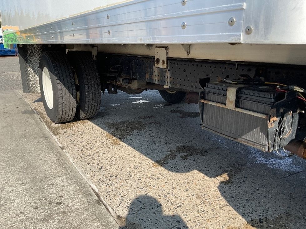 Light Duty Box Truck-Light and Medium Duty Trucks-Isuzu-2020-NPR-Londonderry-NH-192,853\n\t\tmiles-$ 21,750 - Image 14