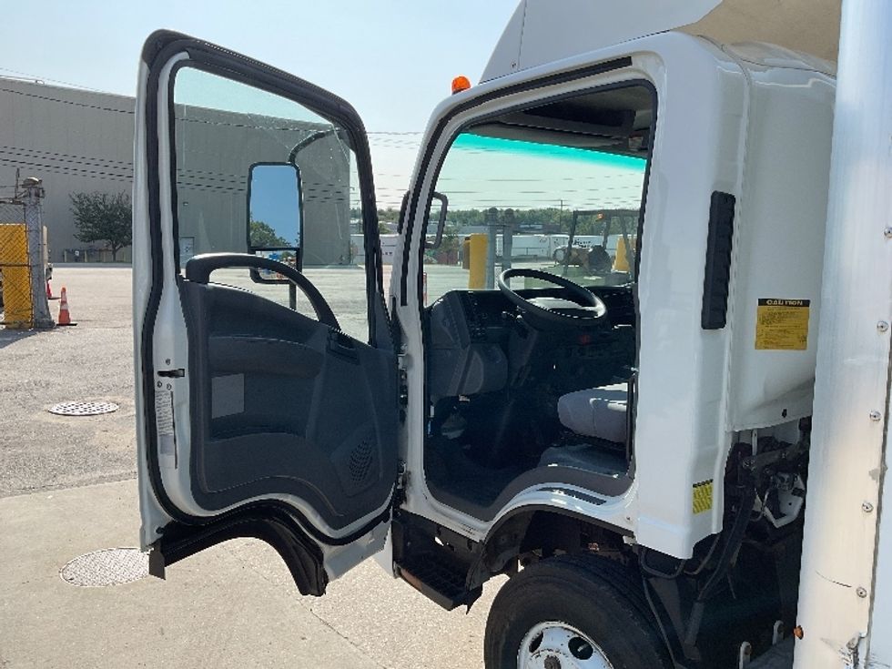 Light Duty Box Truck-Light and Medium Duty Trucks-Isuzu-2020-NPR-Londonderry-NH-192,853\n\t\tmiles-$ 21,750 - Image 16