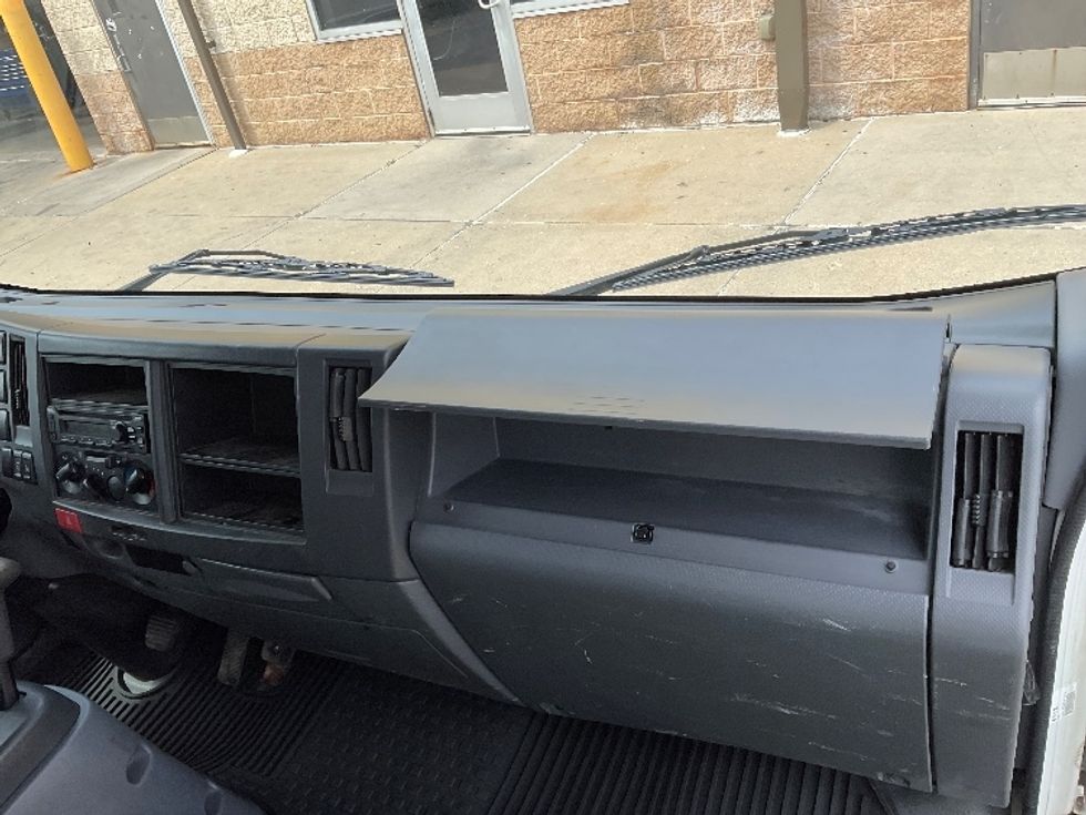 Light Duty Box Truck-Light and Medium Duty Trucks-Isuzu-2020-NPR-Milwaukee-WI-170,373\n\t\tmiles-$ 26,500 - Image 21