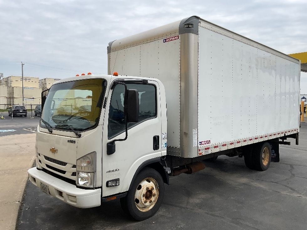 Light Duty Box Truck-Light and Medium Duty Trucks-Isuzu-2020-NPR-Milwaukee-WI-170,373\n\t\tmiles-$ 26,500 - Image 3