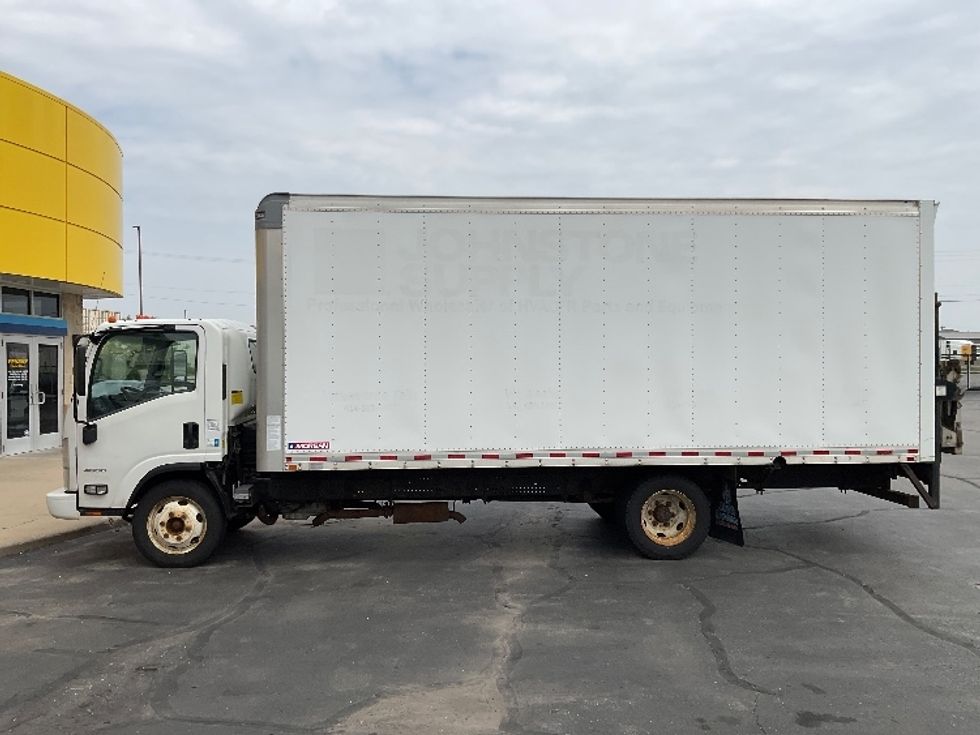 Light Duty Box Truck-Light and Medium Duty Trucks-Isuzu-2020-NPR-Milwaukee-WI-170,373\n\t\tmiles-$ 26,500 - Image 4