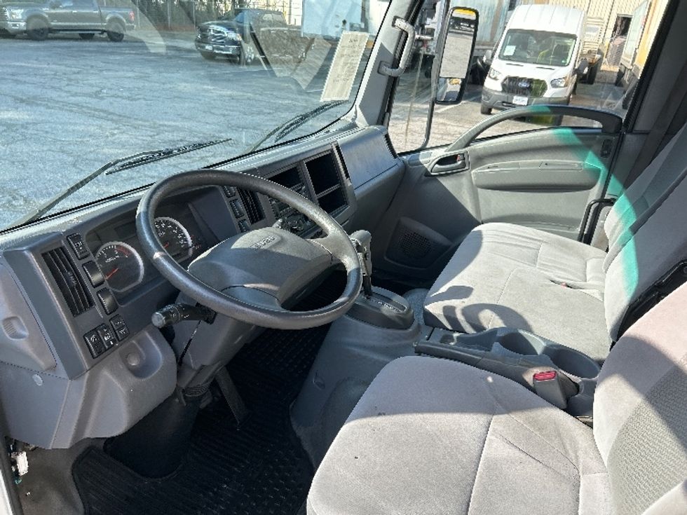 Light Duty Box Truck-Light and Medium Duty Trucks-Isuzu-2020-NPR-Prince George-VA-112,250\n\t\tmiles-$ 40,500 - Image 17