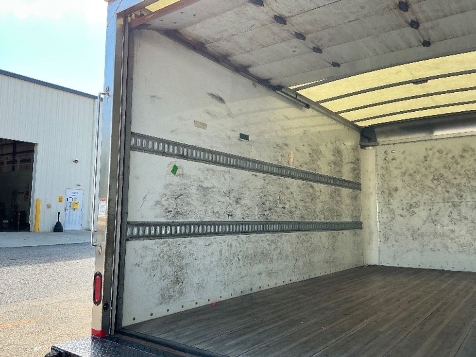 Light Duty Box Truck-Light and Medium Duty Trucks-Isuzu-2020-NPR-Prince George-VA-179,251\n\t\tmiles-$ 27,250 - Image 11