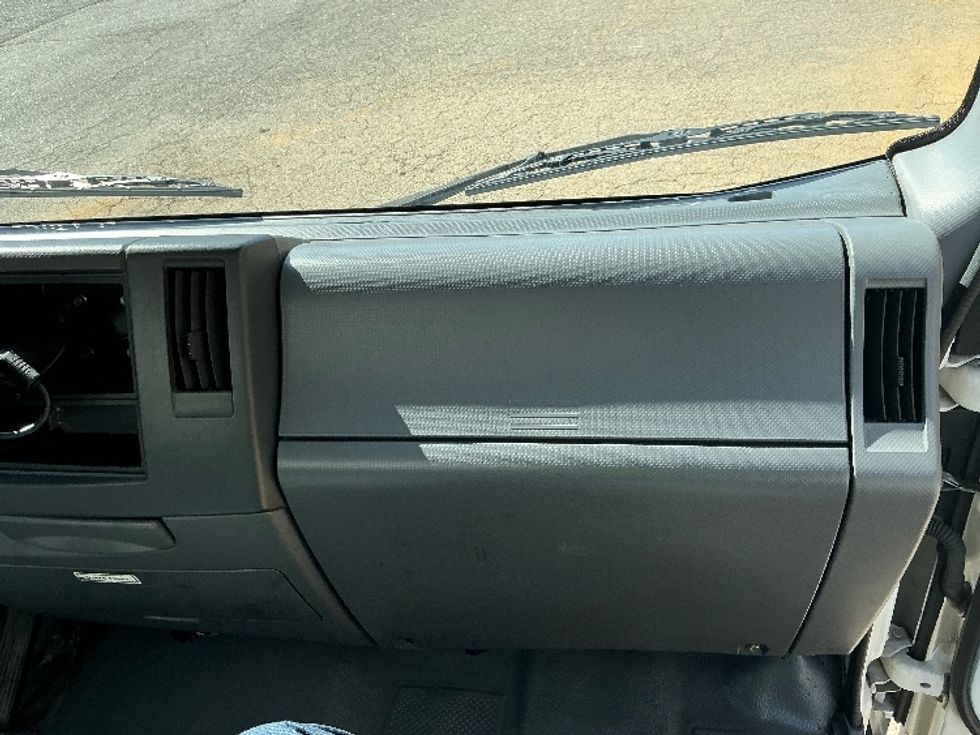 Light Duty Box Truck-Light and Medium Duty Trucks-Isuzu-2020-NPR-Prince George-VA-179,251\n\t\tmiles-$ 27,250 - Image 21