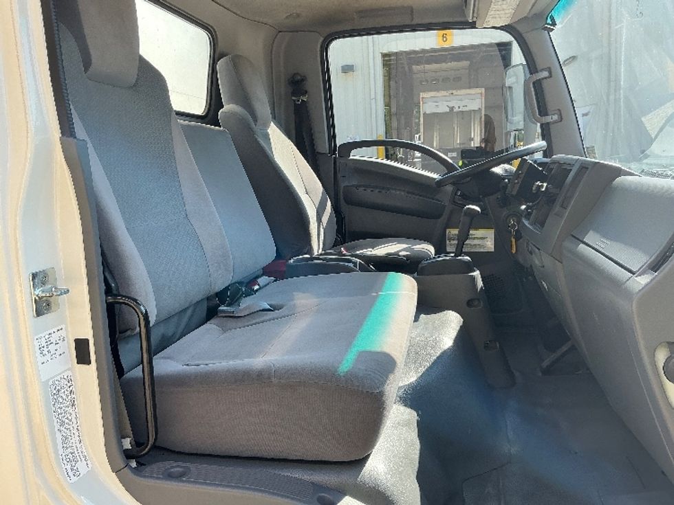Light Duty Box Truck-Light and Medium Duty Trucks-Isuzu-2020-NPR-Prince George-VA-179,251\n\t\tmiles-$ 27,250 - Image 22