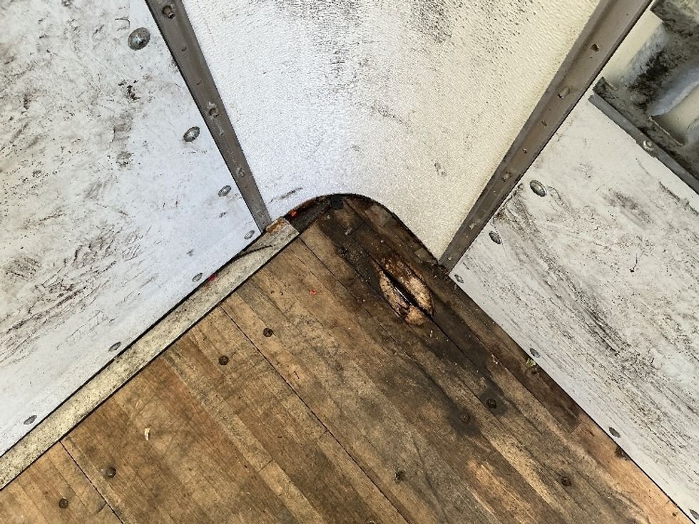 Light Duty Box Truck-Light and Medium Duty Trucks-Isuzu-2020-NPR-Prince George-VA-179,251\n\t\tmiles-$ 27,250 - Image 32