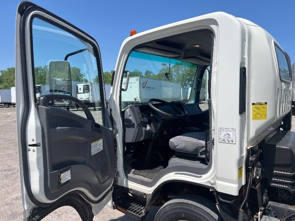 Light Duty Box Truck-Light and Medium Duty Trucks-Isuzu-2020-NPR-Rochester-NY-116,736\n\t\tmiles-$ 39,500 - Image 16