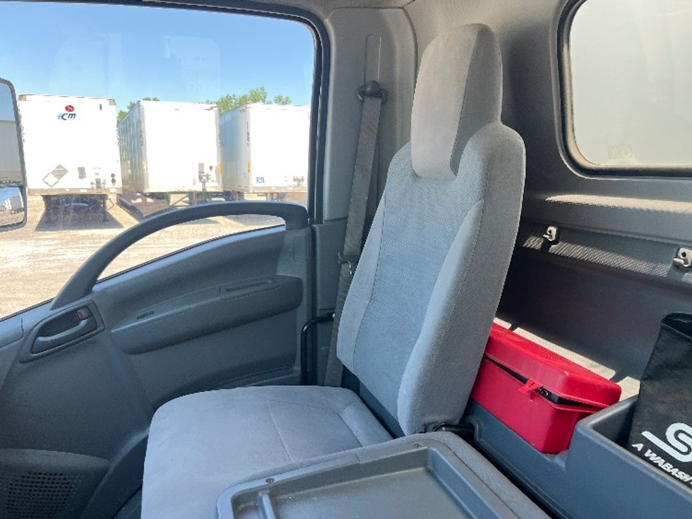 Light Duty Box Truck-Light and Medium Duty Trucks-Isuzu-2020-NPR-Rochester-NY-116,736\n\t\tmiles-$ 39,500 - Image 19