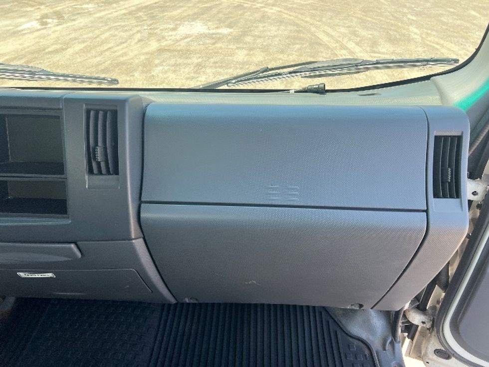 Light Duty Box Truck-Light and Medium Duty Trucks-Isuzu-2020-NPR-Rochester-NY-116,736\n\t\tmiles-$ 39,500 - Image 21