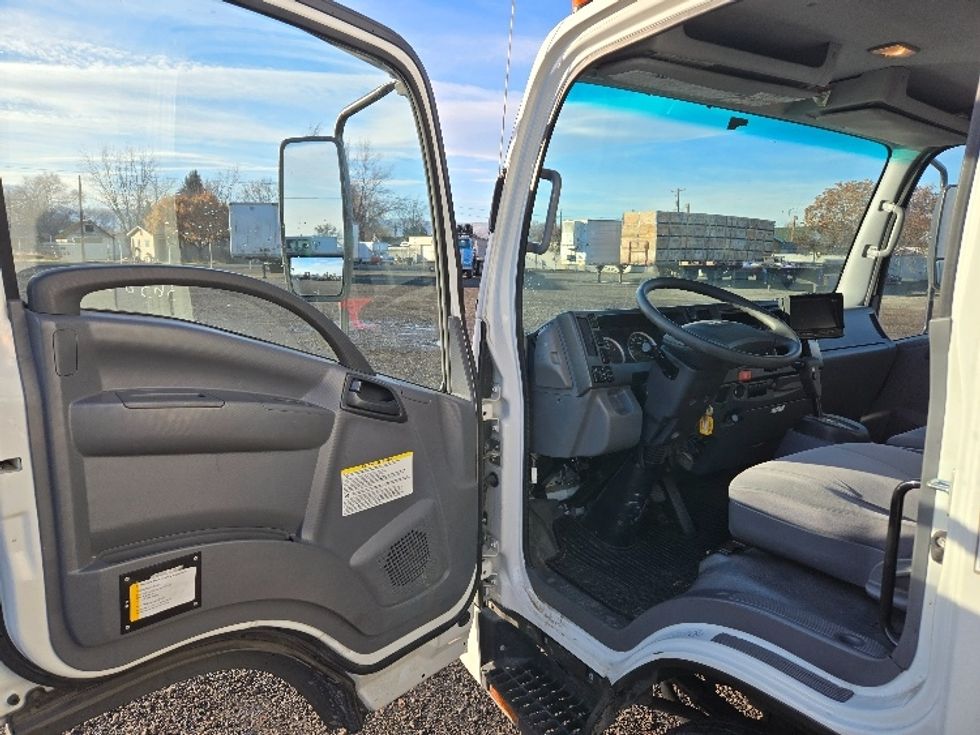 Light Duty Box Truck-Light and Medium Duty Trucks-Isuzu-2020-NPR-Yakima-WA-54,340\n\t\tmiles-$ 46,500 - Image 16