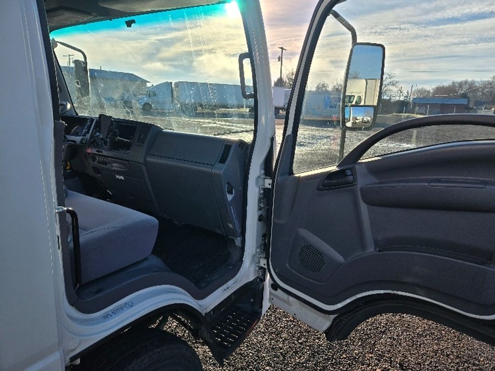 Light Duty Box Truck-Light and Medium Duty Trucks-Isuzu-2020-NPR-Yakima-WA-54,340\n\t\tmiles-$ 46,500 - Image 20