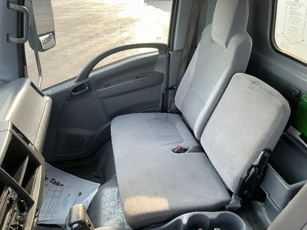 Light Duty Box Truck-Light and Medium Duty Trucks-Isuzu-2020-NPRXD-East Chicago-IN-100,374\n\t\tmiles-$ 44,500 - Image 19