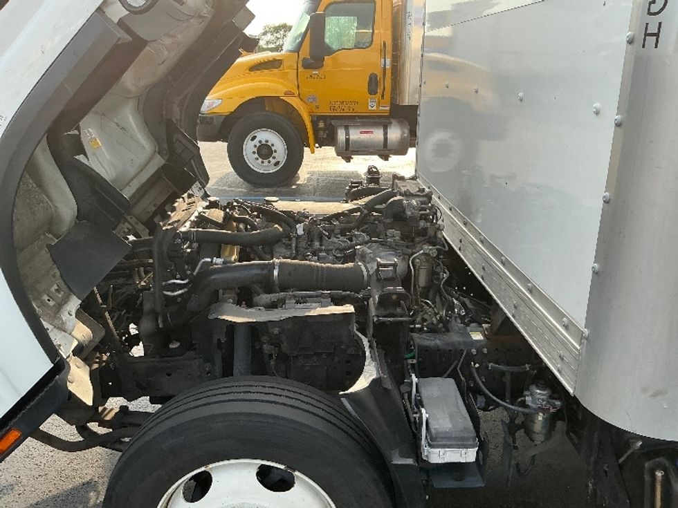 Light Duty Box Truck-Light and Medium Duty Trucks-Isuzu-2020-NPRXD-East Chicago-IN-100,374\n\t\tmiles-$ 44,500 - Image 24