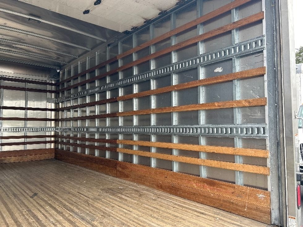 Light Duty Box Truck-Light and Medium Duty Trucks-Isuzu-2020-NPRXD-Jessup-MD-99,946\n\t\tmiles-$ 43,750 - Image 12