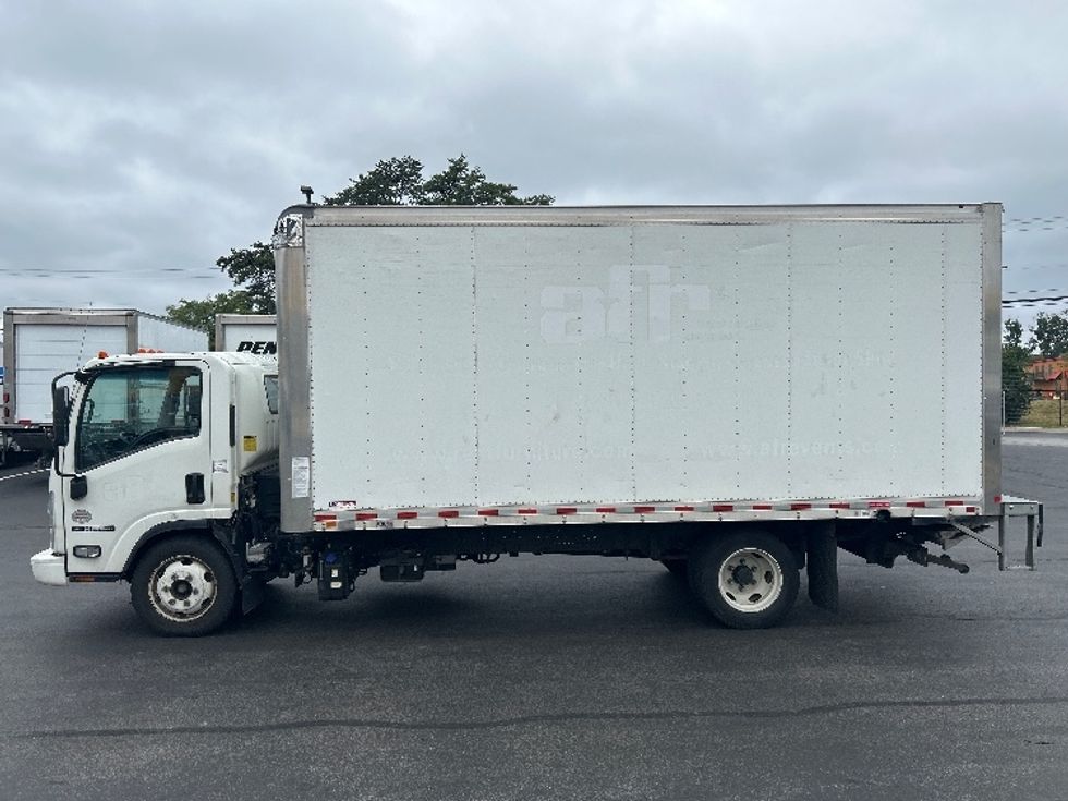 Light Duty Box Truck-Light and Medium Duty Trucks-Isuzu-2020-NPRXD-Jessup-MD-99,946\n\t\tmiles-$ 43,750 - Image 4