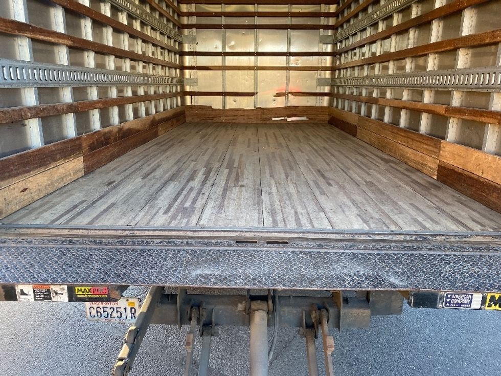 Light Duty Box Truck-Light and Medium Duty Trucks-Isuzu-2020-NPRXD-Seattle-WA-125,375\n\t\tmiles-$ 44,000 - Image 10