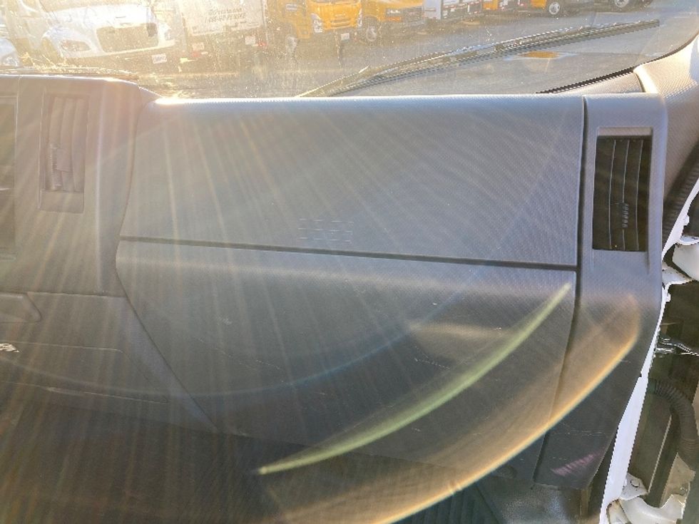 Light Duty Box Truck-Light and Medium Duty Trucks-Isuzu-2020-NPRXD-Seattle-WA-125,375\n\t\tmiles-$ 44,000 - Image 21