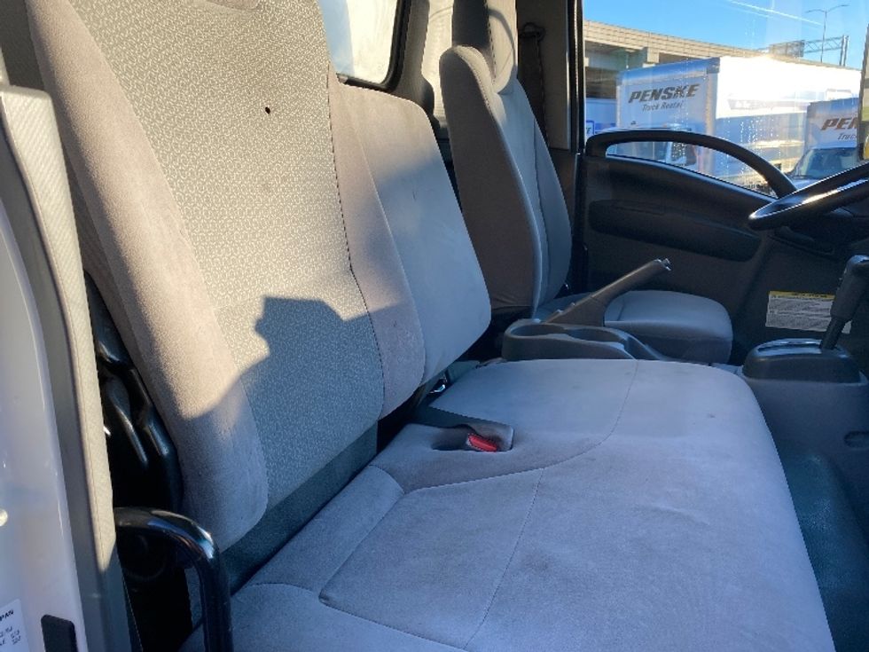 Light Duty Box Truck-Light and Medium Duty Trucks-Isuzu-2020-NPRXD-Seattle-WA-125,375\n\t\tmiles-$ 44,000 - Image 22